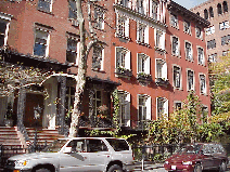 In the picture to the right you see some of the pretty homes that surround Gramercy Park.