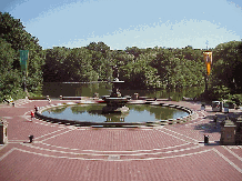 Top right picture you see Bethesda Fountain.