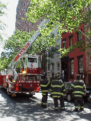 Bottom right picture you see the real heros of any city, the firemen.  These fireman are working on a fire in Greenwich Village.  Firemen everywhere appreciate a simple wave or thanks.