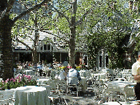 Bottom right picture you see Tavern on the Green in Central Park. Here you can relax and enjoy the pretty views while you dine.