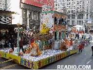 Muppetts of Sesame Street Float at Macy's Photo 75th Annual Macy's Thanksgiving Day Parade Pictures on 34th Street New York, NY. Images of NYC Parade Floats and Balloons.